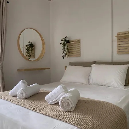 The Lemon Breeze Tolón